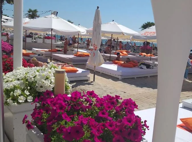 аркадія 36 перлина вул генуезька 3-б кв з 2 спальнями укриття генератор Odessa