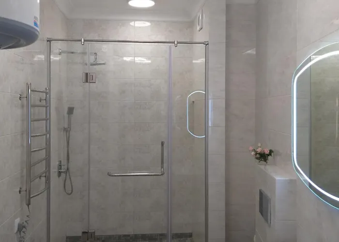 аркадія 36 перлина вул генуезька 3-б кв з 2 спальнями укриття генератор Apartamento Odesa